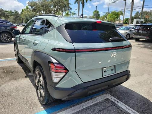 2024 Hyundai KONA SEL