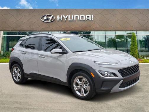 2023 Hyundai KONA SEL