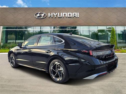 2026 Hyundai SONATA SEL