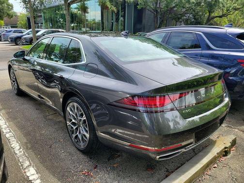 Makalu Gray 2024 Genesis G90 3.5T e-SC AWD
