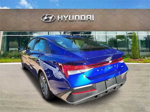 2025 Hyundai ELANTRA HEV Blue