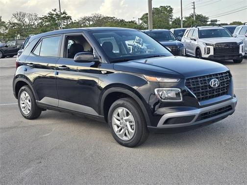 2026 Hyundai VENUE SE