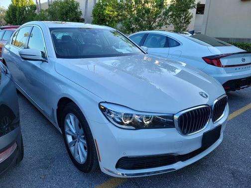 Alpine White 2019 BMW 740 xDrive