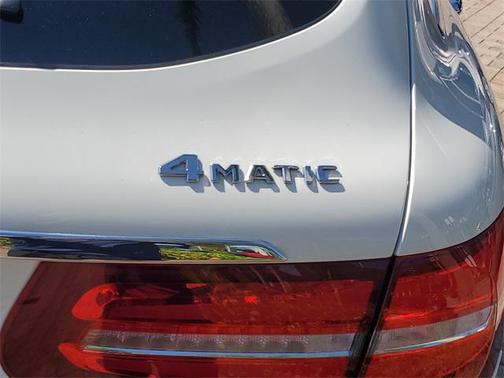 2018 Mercedes-Benz GLC 300 4MATIC