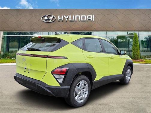 2026 Hyundai KONA SE