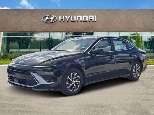 Abyss Black 2026 Hyundai SONATA Hybrid Base