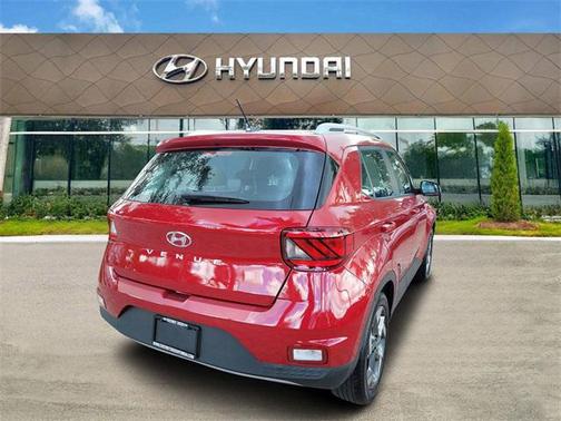 2023 Hyundai VENUE SEL