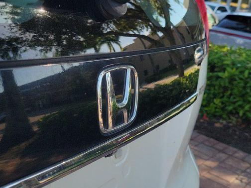 White Diamond Pearl 2014 Honda CR-V LX