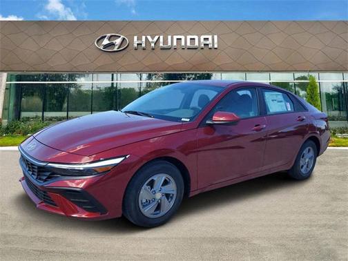 2025 Hyundai ELANTRA SE