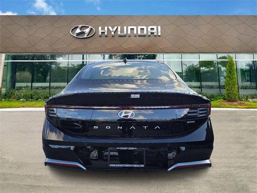 2025 Hyundai SONATA Hybrid Limited