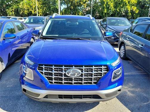 2023 Hyundai VENUE Limited