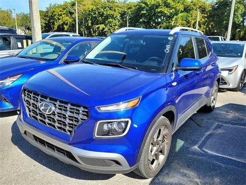 2023 Hyundai VENUE Limited
