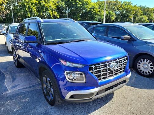 2023 Hyundai VENUE Limited