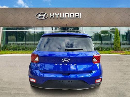 2023 Hyundai VENUE Limited