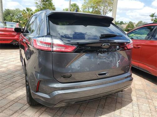 2023 Ford Edge SE