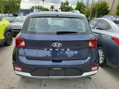 2023 Hyundai VENUE Limited
