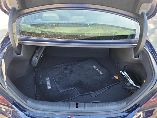 2023 Genesis G70 2.0T RWD