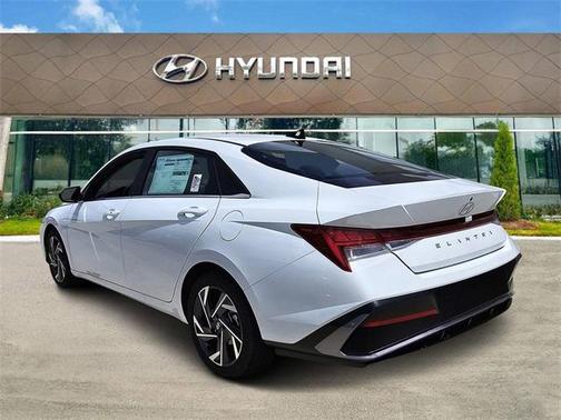 2025 Hyundai ELANTRA Sport