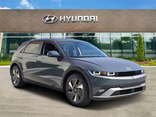 2025 Hyundai IONIQ 5 SE