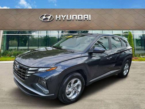 Dark Gray Metallic 2024 Hyundai TUCSON SE