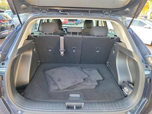 2024 Hyundai KONA SE