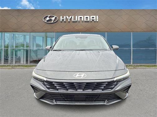 2025 Hyundai ELANTRA SEL