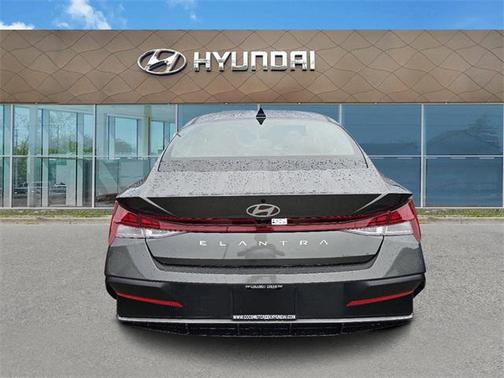 2025 Hyundai ELANTRA SEL