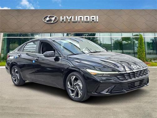 2025 Hyundai ELANTRA Sport