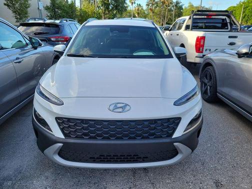 Lunar White 2023 Hyundai KONA SEL