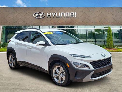 Lunar White 2023 Hyundai KONA SEL