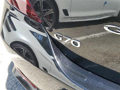 2023 Genesis G70 2.0T RWD