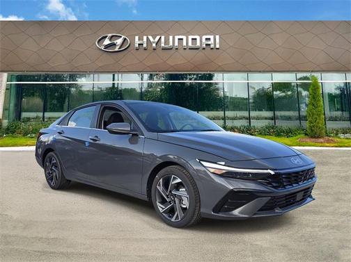 2025 Hyundai ELANTRA SEL