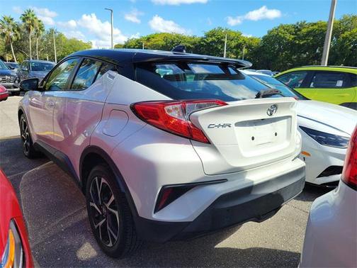 2019 Toyota C-HR XLE