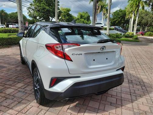 2019 Toyota C-HR XLE