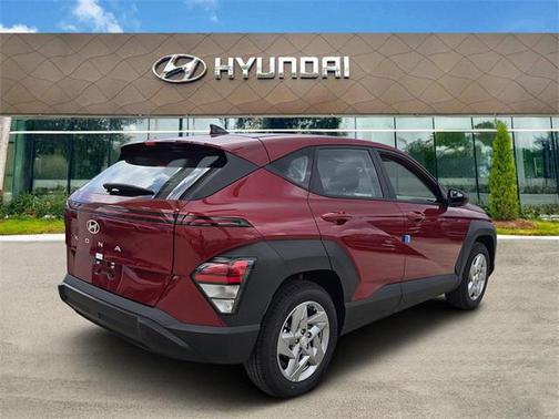 2026 Hyundai KONA SE