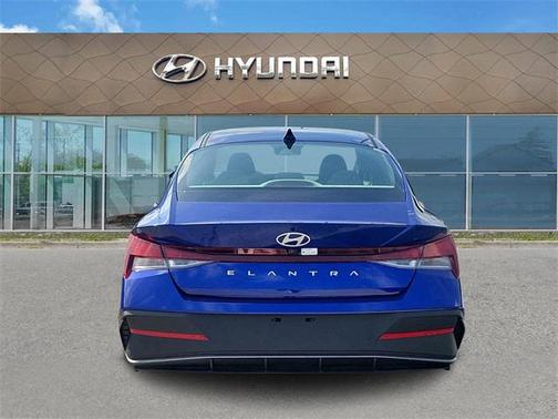 2025 Hyundai ELANTRA Sport