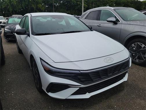 2025 Hyundai ELANTRA Sport