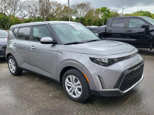 Steel Gray 2025 Kia Soul LX