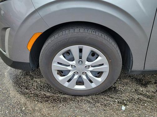 Steel Gray 2025 Kia Soul LX