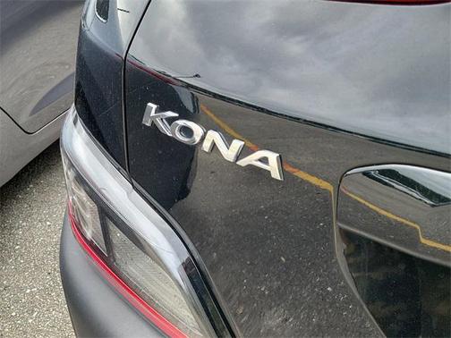 2023 Hyundai KONA SE