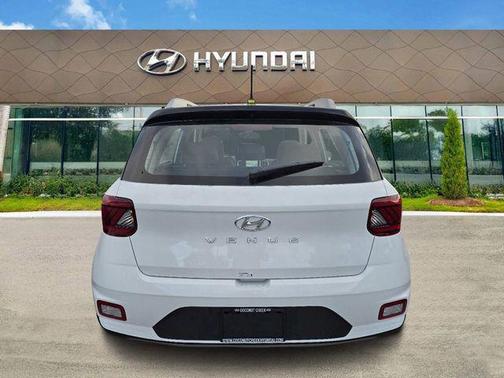 2025 Hyundai VENUE Limited