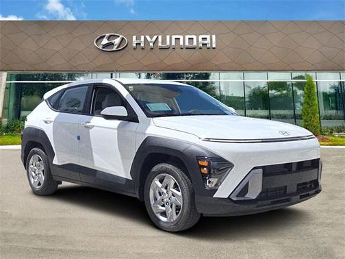 2026 Hyundai KONA SE