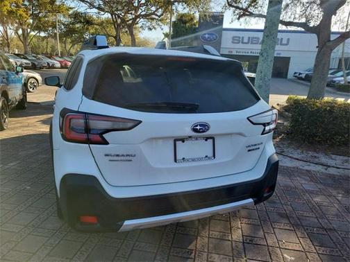 2023 Subaru Outback Touring