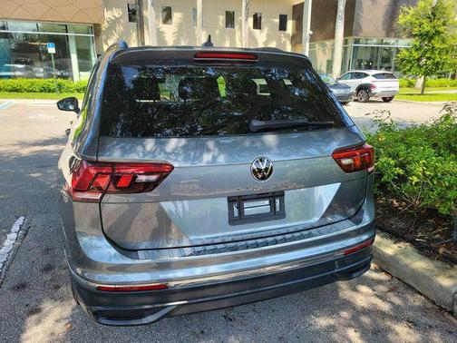 Platinum Gray Metallic 2023 Volkswagen Tiguan 2.0T S