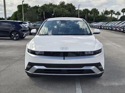 Atlas White 2026 Hyundai IONIQ 5 SEL