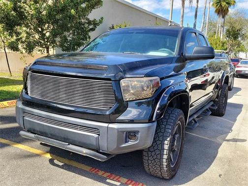 2014 Toyota Tundra SR5