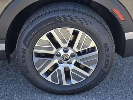 Titan Green 2026 Hyundai Palisade Hybrid SEL 8P