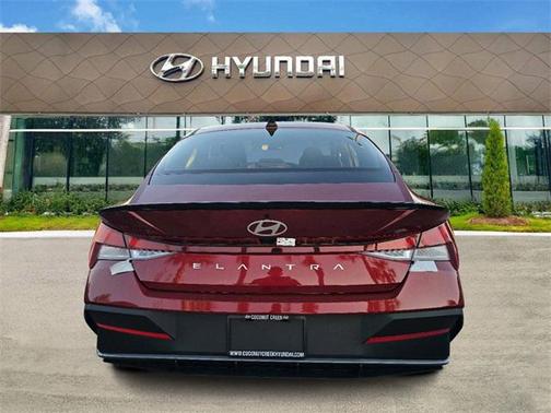 2025 Hyundai ELANTRA Sport