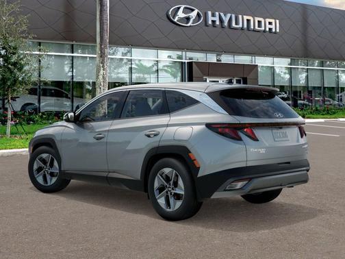 2026 Hyundai TUCSON Hybrid SEL