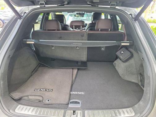 Savile Silver 2022 Genesis GV70 2.5T AWD